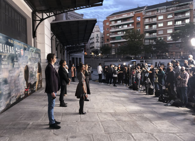 Premiere "Cartas Mojadas"