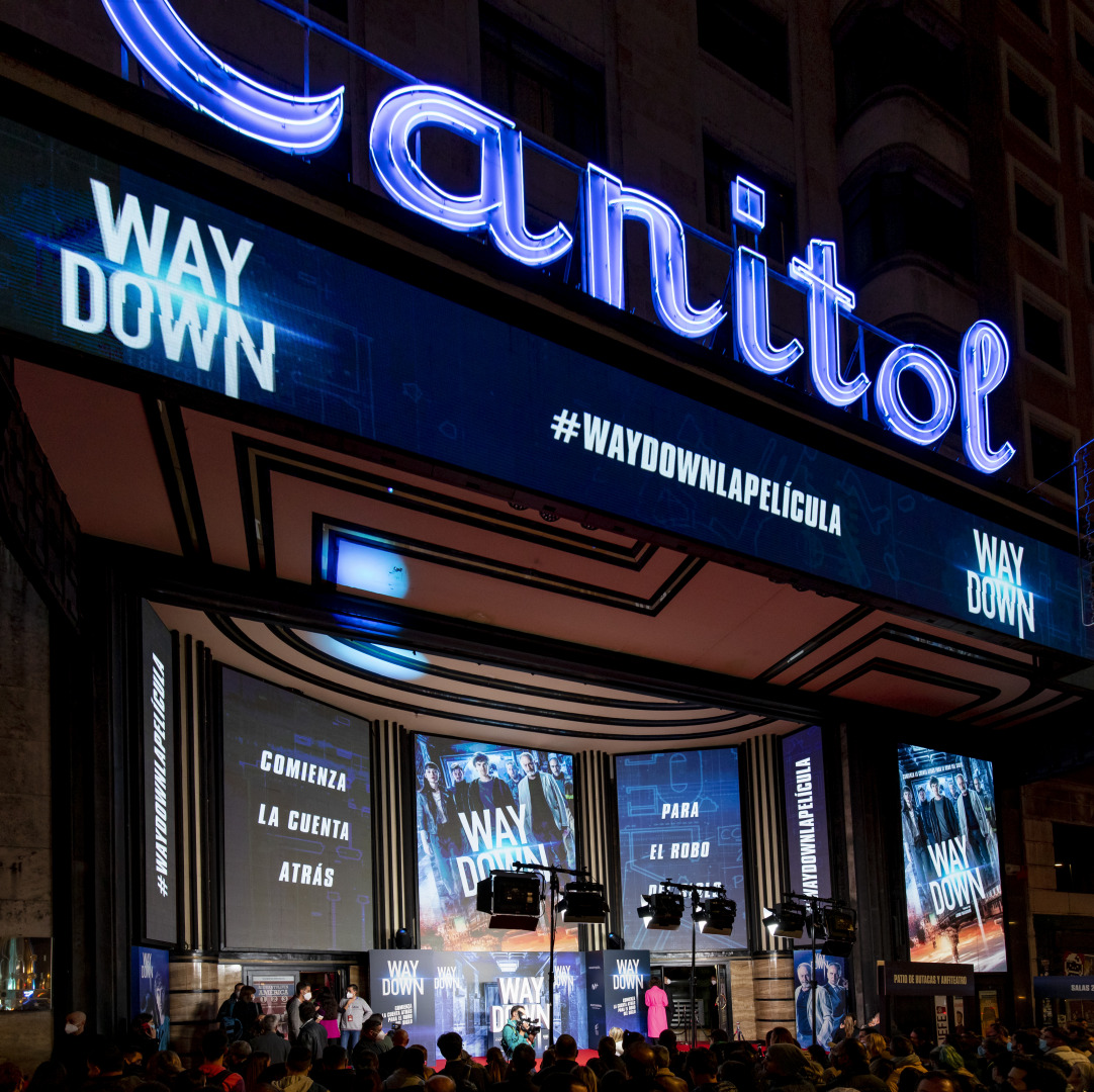 Premiere " Way Down"