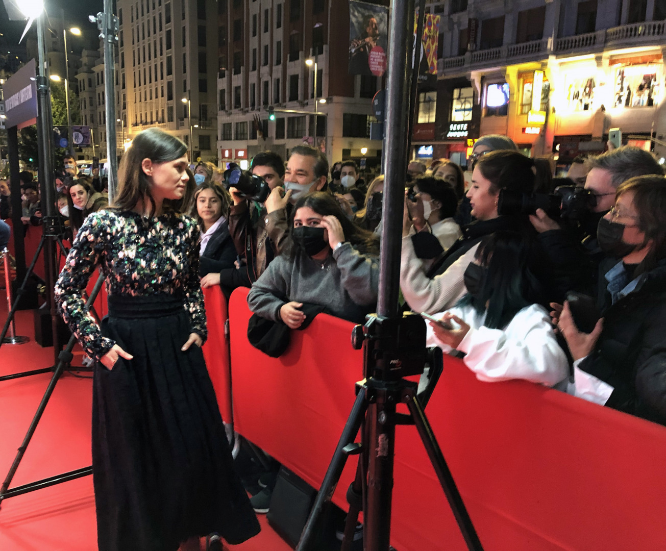 Premiere " Way Down"