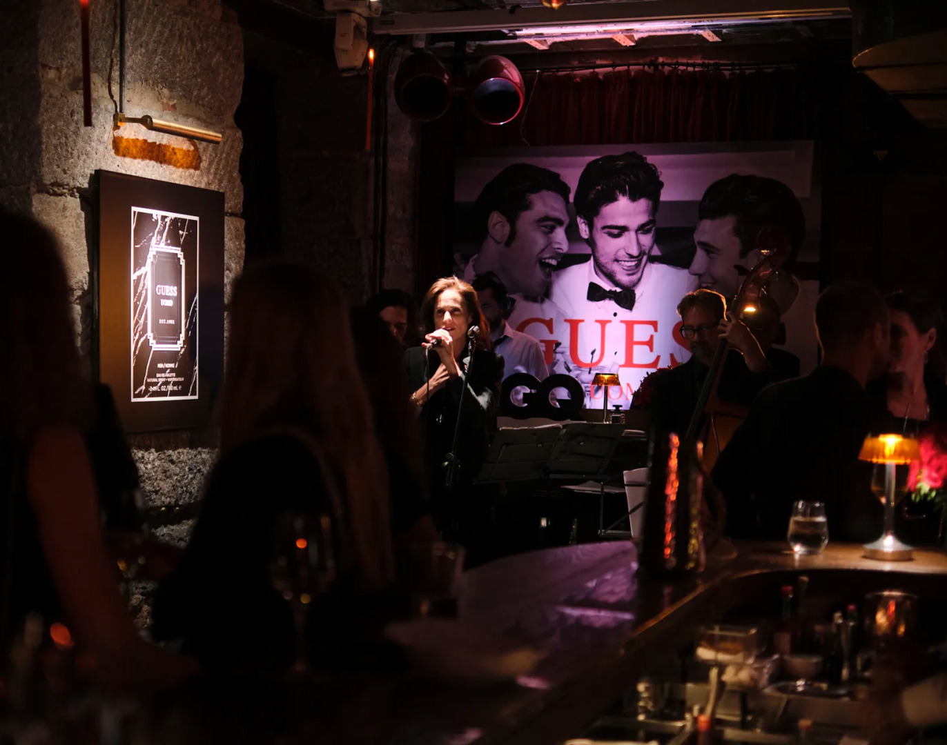 Presentacion del perfume Guess Uomo