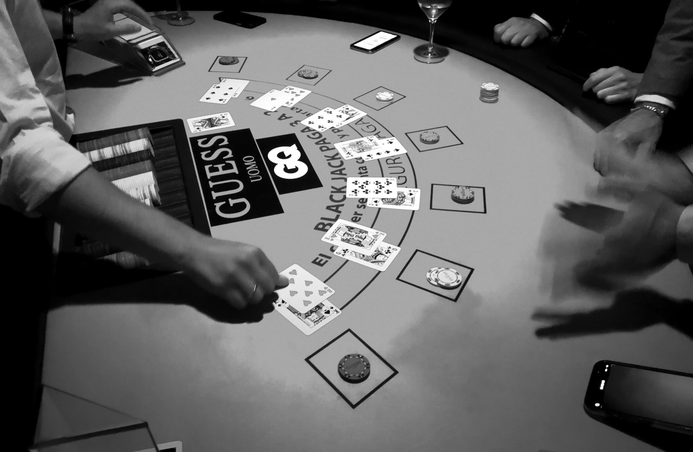 Presentacion del perfume Guess Uomo