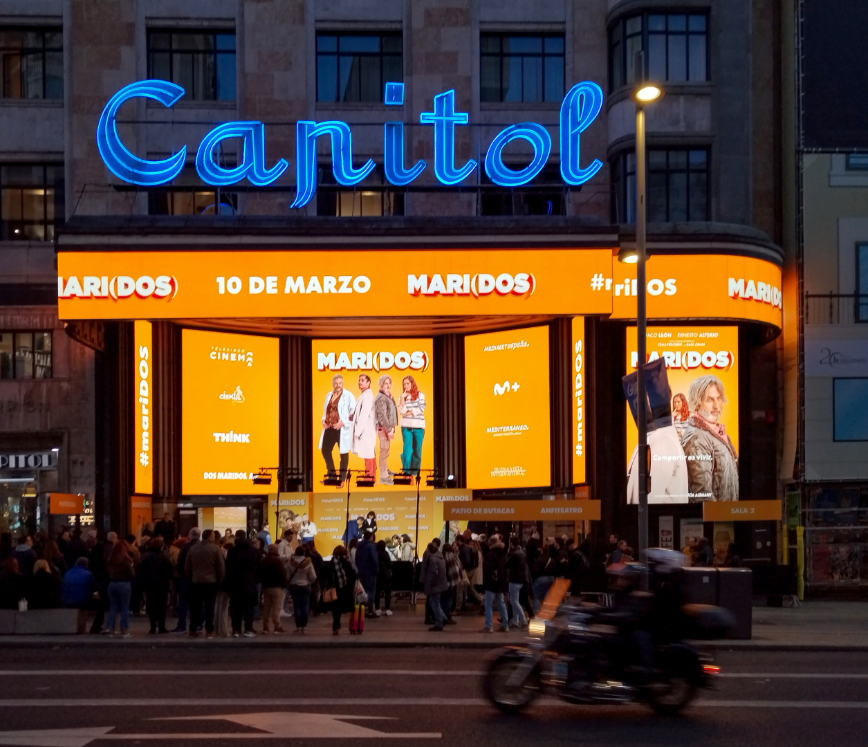 Premiere "MARI(DOS)"