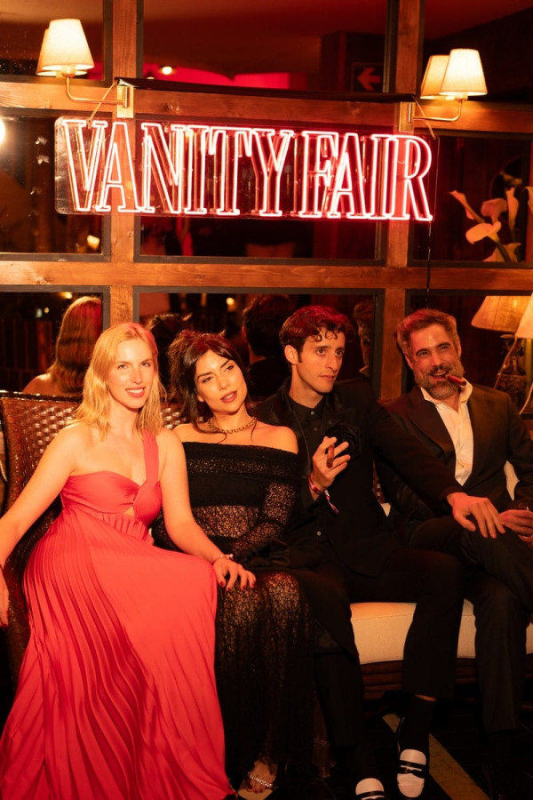 FIESTA VANITY FAIR
