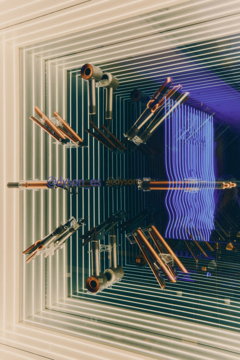 Dyson Experience Hub - Vogue España