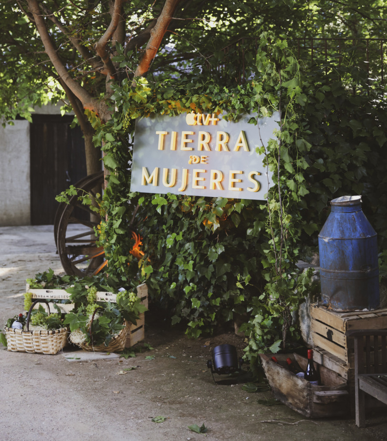 Presentación "Tierra de Mujeres"