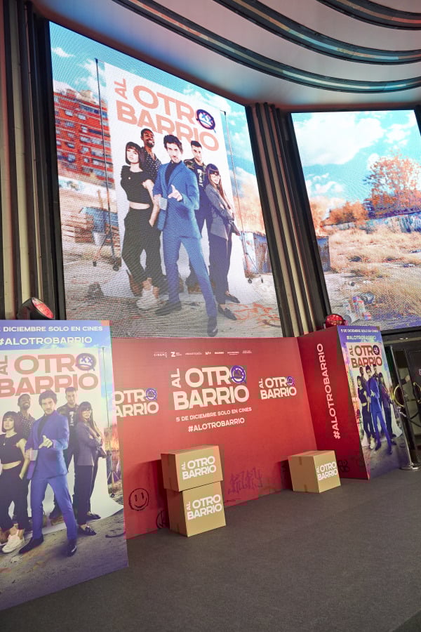 Premiere "Al Otro Barrio"