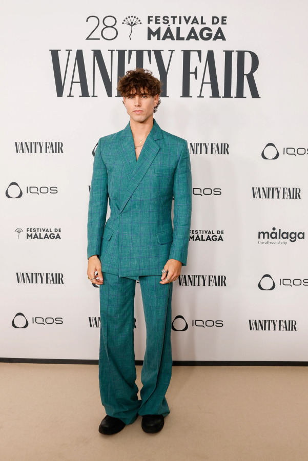 FIESTA VANITY FAIR