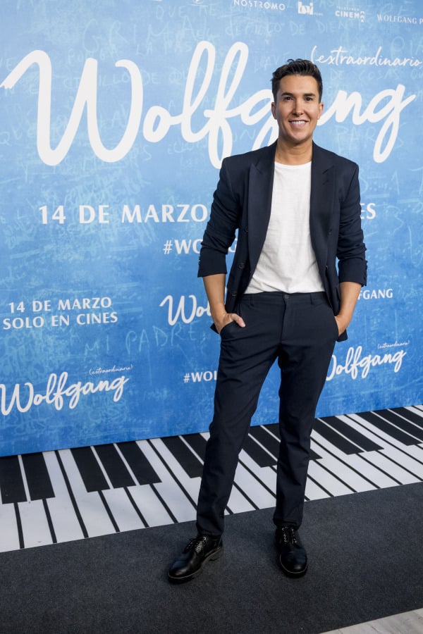 PREMIERE "WOLFGANG"