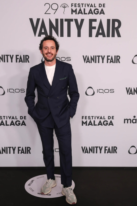 FIESTA VANITY FAIR